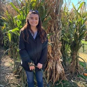 Meet your Posher, Alysia